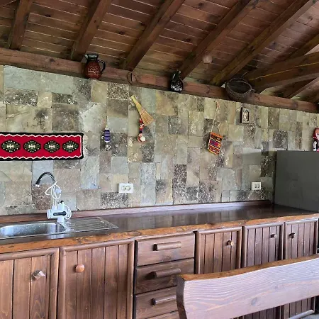 милена Pensiune Aprilți