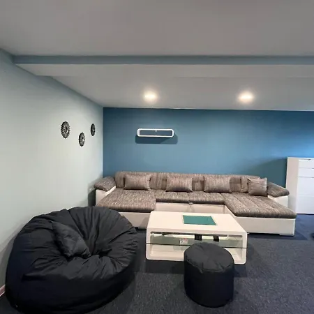 милена * Aprilți