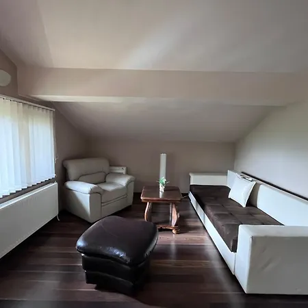 милена Vendégház Aprilci