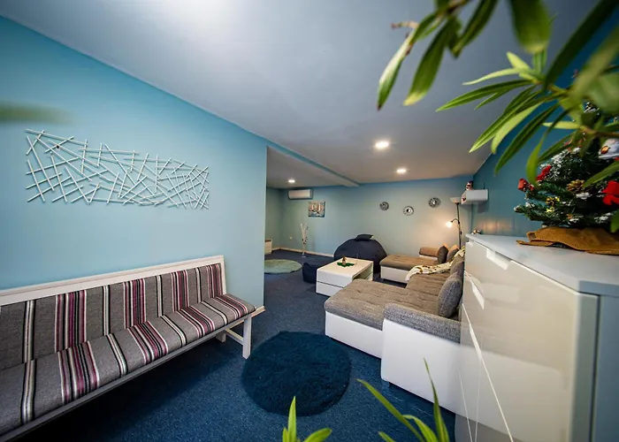 招待所 милена *